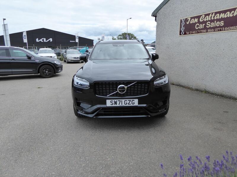 View VOLVO XC90 2.0 Ultimate Dark B5 AWD (250 hp) Auto 7 seat