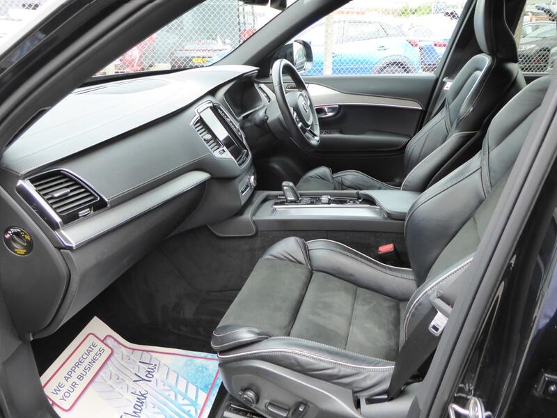 View VOLVO V70 2.4 D5 Business Edition