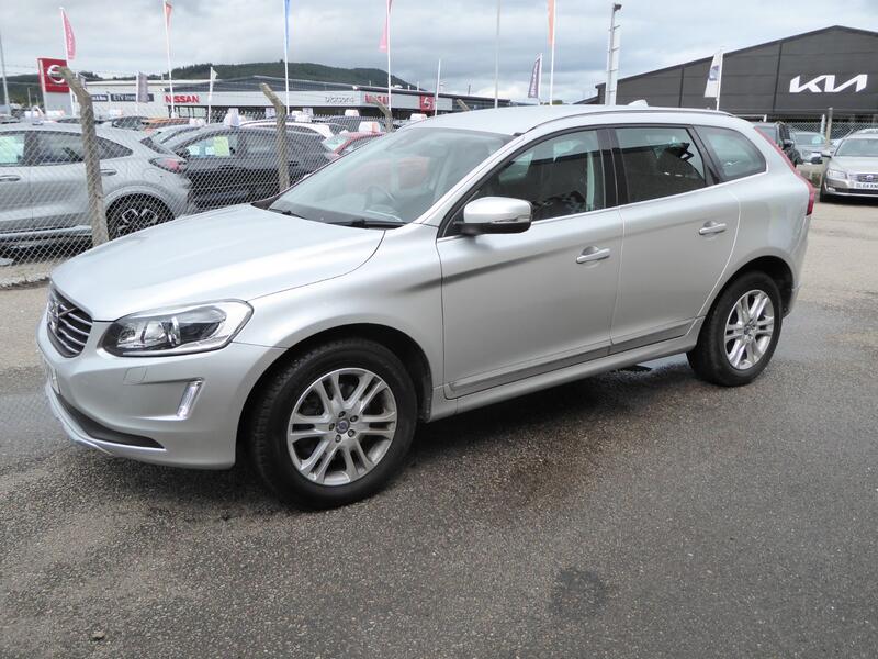 View VOLVO XC60 2.4 SE Lux D4 AWD (181hp)